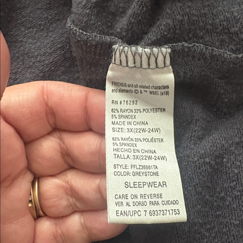 Friends Pajama Lounge Sleep Top All Over Friends Print Long Sleeve Gray 3X - Picture 6 of 7